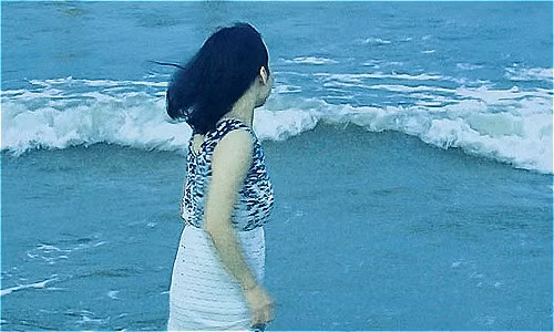 Linh Lam khoe giờ đây có thể yên tâm đi chơi cùng các cô bạn thân, ở nhà đã có chồng chăm ba con chu đáo. Ảnh: NVCC.