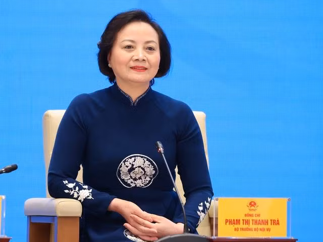Bộ trưởng Bộ Nội vụ Phạm Thị Thanh Trà chia sẻ các nội dung tại Hội nghị - Ảnh: VGP/Nhật Bắc.