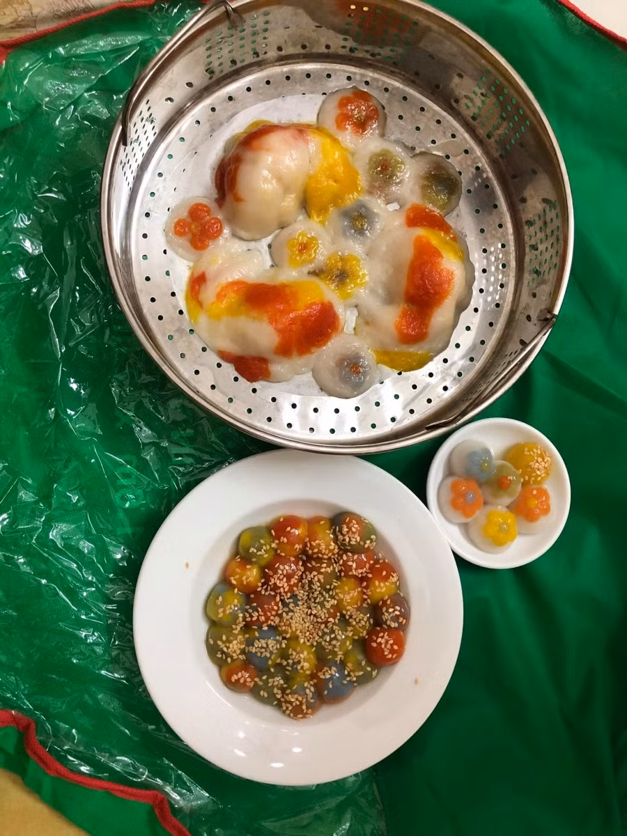Cách làm mới: đem bánh trôi đi hấp và thành quả
