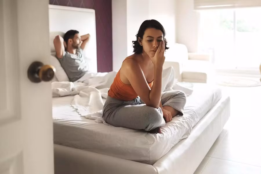 Hãy cởi mở với đối tác về mong muốn thay đổi sự gần gũi thể xác. (Ảnh: ITN)