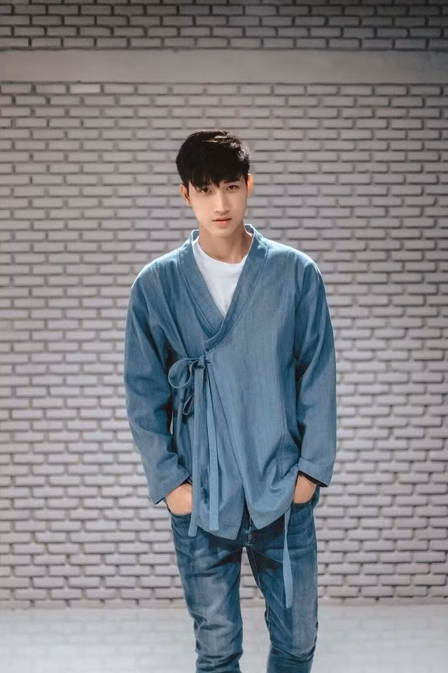 “Quyết định theo học ở Việt Nam vì em muốn nói được nhiều thứ tiếng của các nước xung quanh nhiều nhất có thể, học xong ở Việt Nam em dự định sẽ đi học ở Trung Quốc nữa”, Noh chia sẻ.