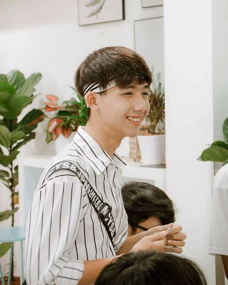 Dự định đặc biệt trong tương lai của nam sinh lớp 10 là trở thành một idol, ca sĩ hoặc 1 diễn viên. Anh chàng bật mí trong tương lai, Đức sẽ thử sức với công việc mẫu ảnh tự do và một số dự án nghệ thuật. Dự định đặc biệt trong tương lai của nam sinh lớp 10 là trở thành một idol, ca sĩ hoặc 1 diễn viên. Anh chàng bật mí trong tương lai, Đức sẽ thử sức với công việc mẫu ảnh tự do và một số dự án nghệ thuật.