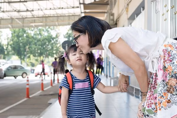 5 câu nói đứa trẻ nào cũng cần được nghe nhưng bố mẹ lại chẳng mấy ai nói được