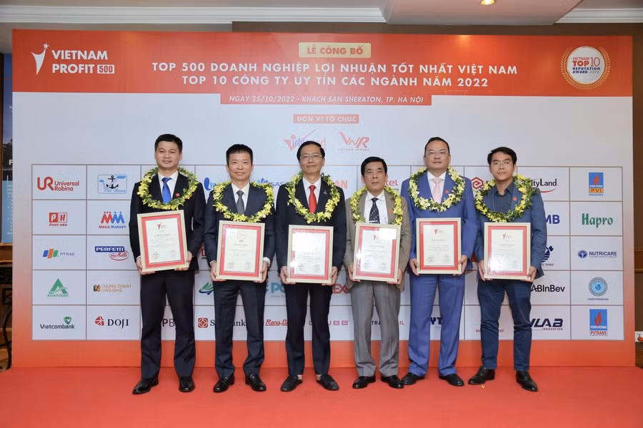 PV GAS cùng các đơn vị trong ngành Dầu khí được vinh danh trong nhiều cuộc bình chọn doanh nghiệp hàng năm.