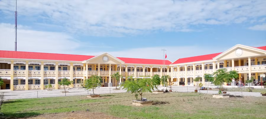 Trường mới ở Mỹ Xuyên