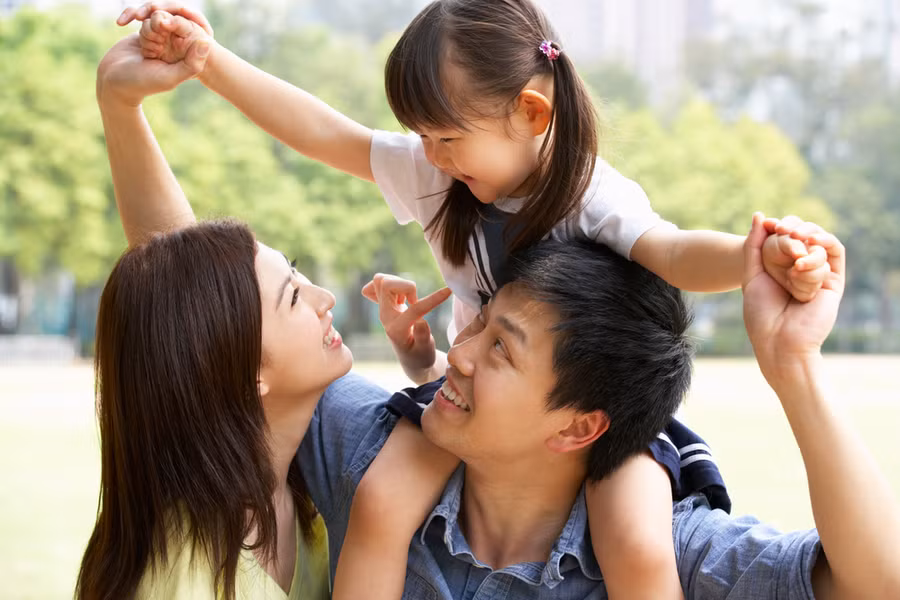 Sự trung thực đi kèm với những bài học cuộc sống có thể sẽ trở thành một trong những đặc điểm tính cách của con sau này. (Ảnh: ITN). Sự trung thực đi kèm với những bài học cuộc sống có thể sẽ trở thành một trong những đặc điểm tính cách của con sau này. (Ảnh: ITN).