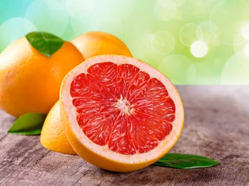 Trái cây như bưởi, đu đủ, xoài, mơ và đam mê giàu vitamin, kali, chất xơ và folate. Tất cả các chất dinh dưỡng này giúp phát triển khỏe mạnh xương cũng như tăng trưởng chiều cao.