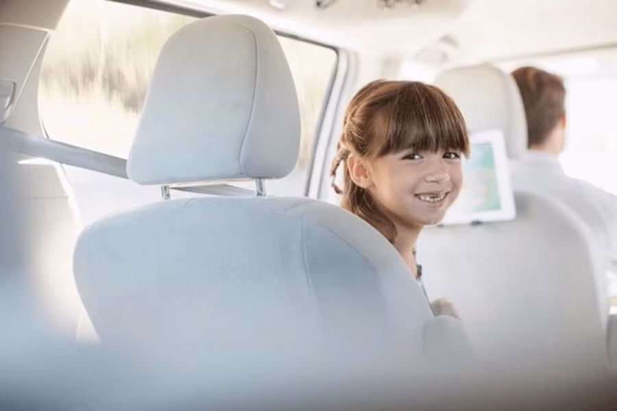 Các chuyên gia cho rằng việc bỏ quên trẻ trong xe có thể xảy ra với bất kỳ ai. (Ảnh: ITN)