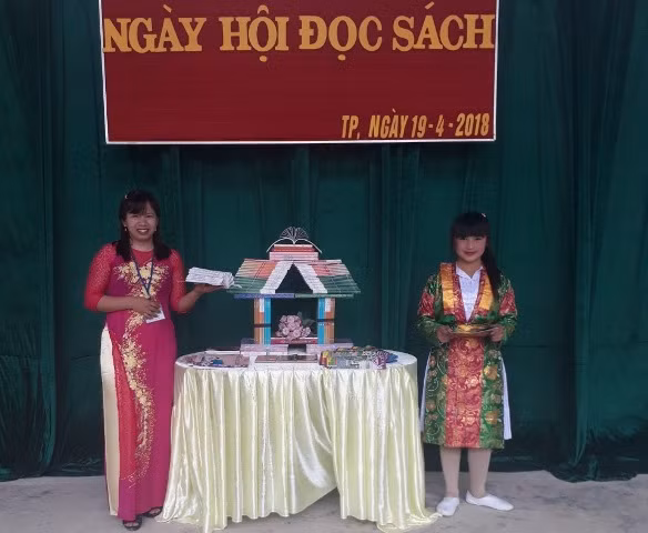 Trao giải và phát động Cuộc thi “Những kỷ niệm sâu sắc về thầy cô và mái trường mến yêu” ảnh 14