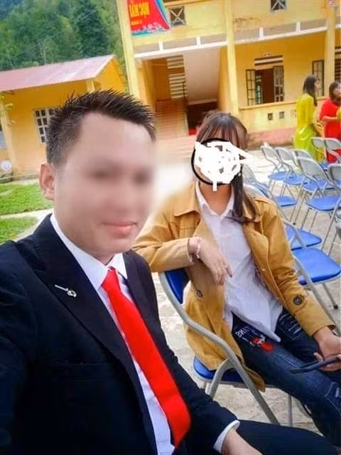  Vụ việc thầy giáo xâm hại học sinh lớp 8 đến mang thai đang gây bức xúc trong dư luận. Đối tượng Nguyễn V.A chụp cùng nạn nhân, em H. 