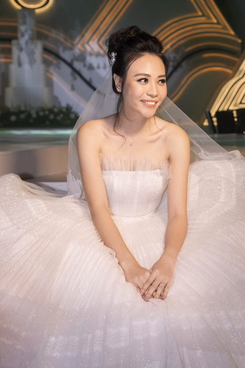 cong thuc trang diem 10 lan nhu 1 cua dam thu trang khien cuong do la say me - 5