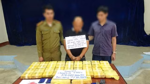 Tang vật cùng đối tượng đã bị bắt giữ.
