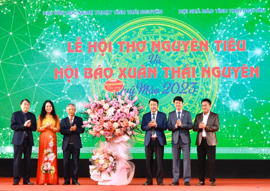 Ấn tượng Lễ hội thơ Nguyên tiêu và Hội Báo xuân Thái Nguyên - Quý Mão năm 2023.