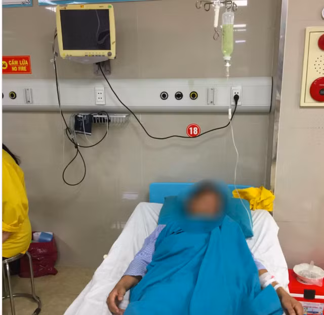 Dùng loại thuốc lạ cùng bạn sau bữa ăn, nam thanh niên bất ngờ bị... loạn thần do thuốc lắc