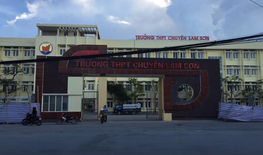 Trường THPT chuyên Lam Sơn (Thanh Hóa), nơi có 3 học sinh đạt giải trong kỳ thi Olympic quốc tế và Olympic Châu Á – Thái Bình Dương năm 2017. Ảnh: Nguyễn Quỳnh