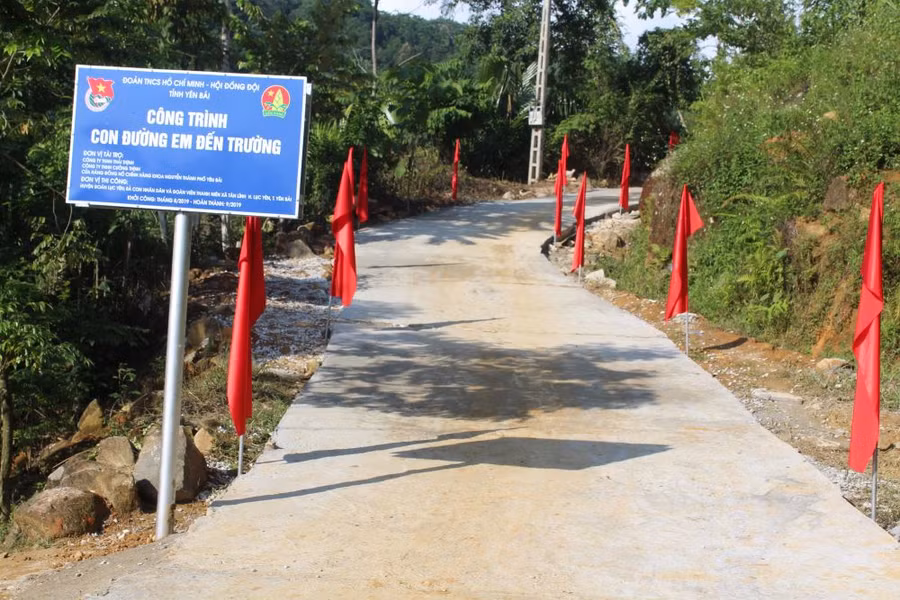 Động Ính chỉ có 17% đường nội khu được làm bằng bê tông Động Ính chỉ có 17% đường nội khu được làm bằng bê tông