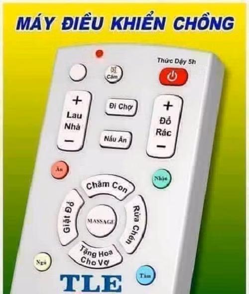 Và bạn nhớ tặng thêm bộ điều khiển này nhé!