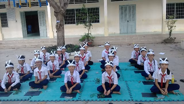 Học sinh Trường Tiểu học Lại Sơn (Kiên Hải, Kiên Giang)