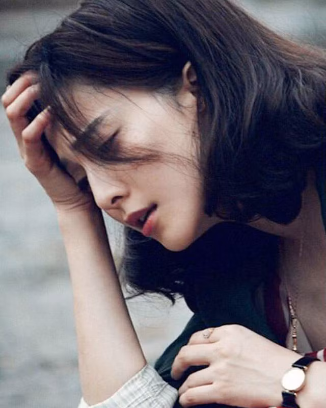 gan tet om con ve ngoai moi thau noi kho khi lay chong giau hinh anh 1