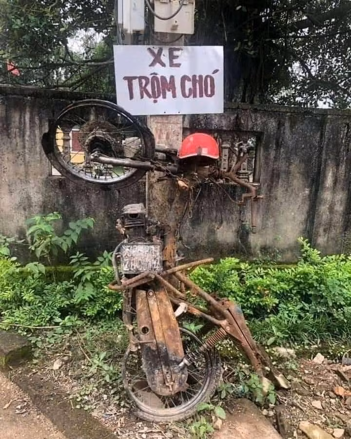 Cảnh cáo.
