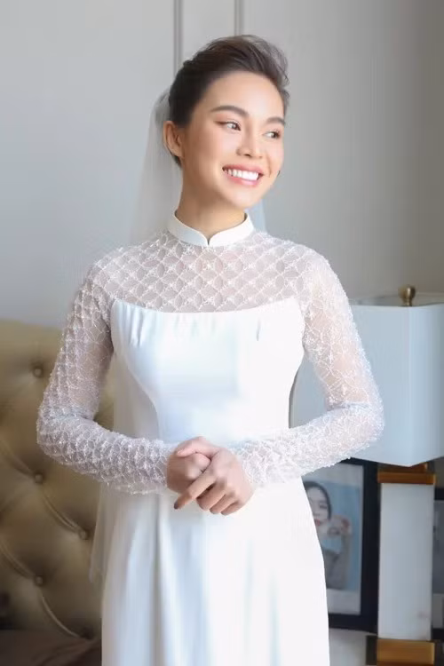 Nhan sắc 4 mỹ nhân vừa giàu vừa giỏi cùng lên xe hoa vào tháng 11