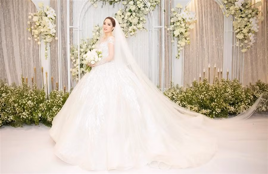 Những khoảnh khắc chưa công bố trong lễ cưới của Bảo Thy ảnh 3 Những khoảnh khắc chưa công bố trong lễ cưới của Bảo Thy-3