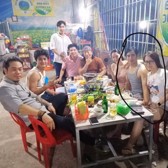 Động thái của Ngọc Lan "Bán chồng" khi Thanh Bình lộ ảnh nắm tay gái lạ - Ảnh 3.
