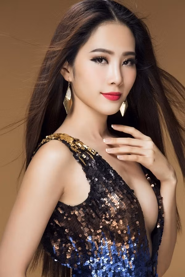 Nóng bỏng lại giàu có nhưng chân dài miền Tây này vẫn độc thân khiến fan nam phát cuồng