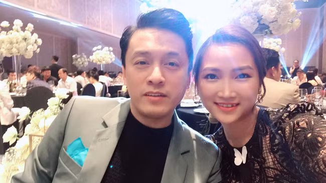 Lam Trường khoe ảnh vợ chồng tình cảm, nhan sắc trẻ trung của bà xã bỗng trở thành tâm điểm - Ảnh 2. Lam Trường khoe ảnh vợ chồng tình cảm, nhan sắc trẻ trung của bà xã bỗng trở thành tâm điểm - Ảnh 2.