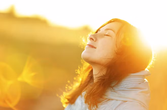 Phơi nắng lúc nào tốt nhất trong ngày? ảnh 1 Ảnh: Daily Sun