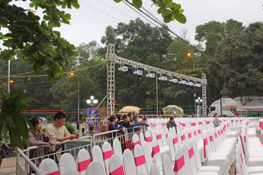 Chương trình khai mạc Lễ hội tình yêu hòn Trống Mái 2023 sẽ diễn ra vào 20h tối nay (9/4). Ảnh: LT. Chương trình khai mạc Lễ hội tình yêu hòn Trống Mái 2023 sẽ diễn ra vào 20h tối nay (9/4). Ảnh: LT.