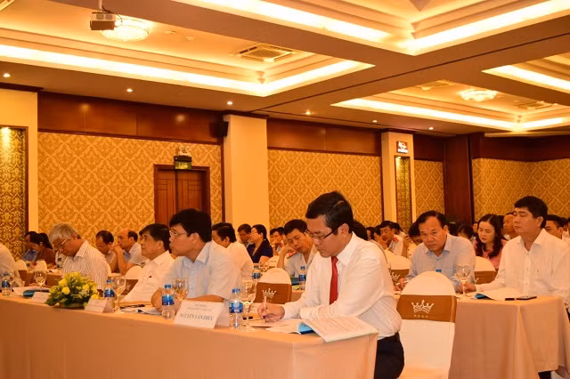 Thứ trưởng Nguyễn Văn Phúc tham dự hội nghị