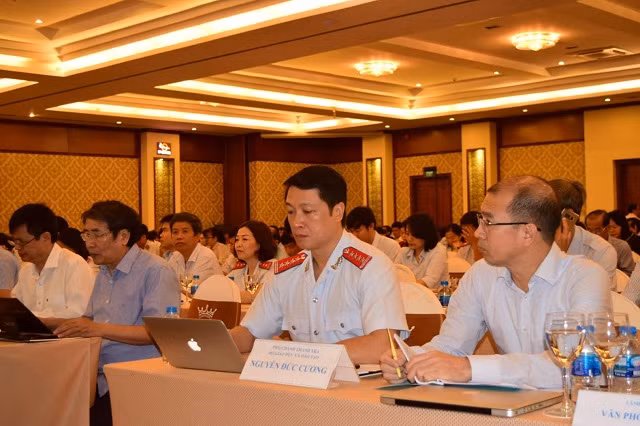 Lãnh đạo Thanh tra Bộ GD&ĐT tại hội nghị