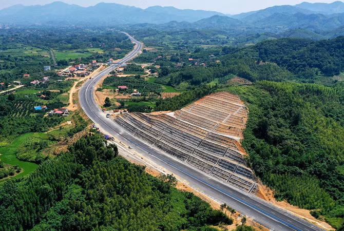 Cao tốc Bắc Giang - Lạng Sơn. Ảnh:Giang Huy.