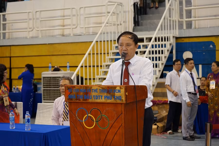 Ông Trịnh Hữu Lộc – Phó Chủ tịch Hội Thể dục dưỡng sinh TP Hồ Chí Minh Ông Trịnh Hữu Lộc – Phó Chủ tịch Hội Thể dục dưỡng sinh TP Hồ Chí Minh