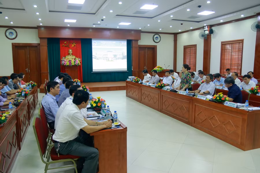 Buổi làm việc giữa UBND tỉnh Nghệ An với Trường Đại học Vinh