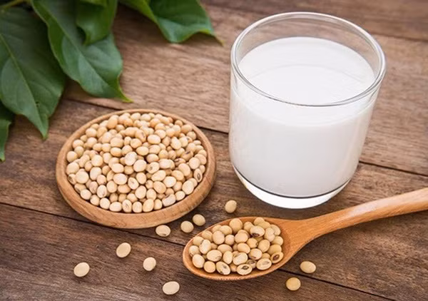 Không uống sữa đậu nành mà không ăn kèm chế phẩm tinh bột.