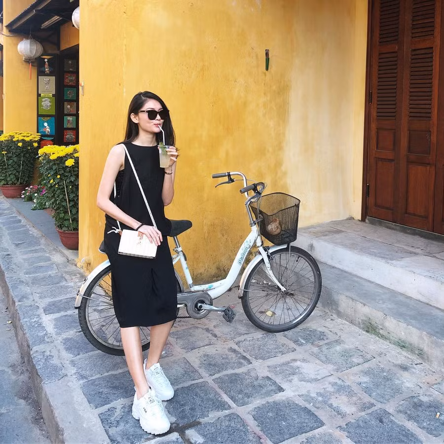 Làm chủ công thức diện đồ đen - trắng với 13 ý tưởng từ sao nữ Việt, và style của bạn sẽ lên đời thấy rõ-10
