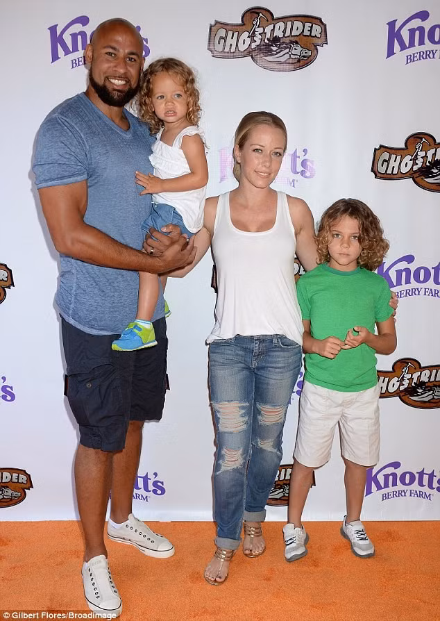  Kendra Wilkinson đã tha thứ cho chồng sau sai lầm này của anh nhưng giờ cô lại quyết định chia tay 
