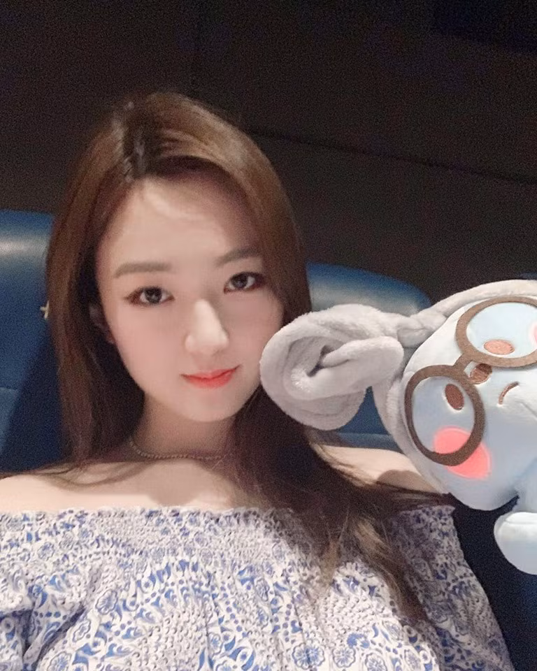 Hoa hau Den Hung Giang My khoe anh con gai Anh Sa, fan xuyt xoa vi qua xinh dep hinh anh 1