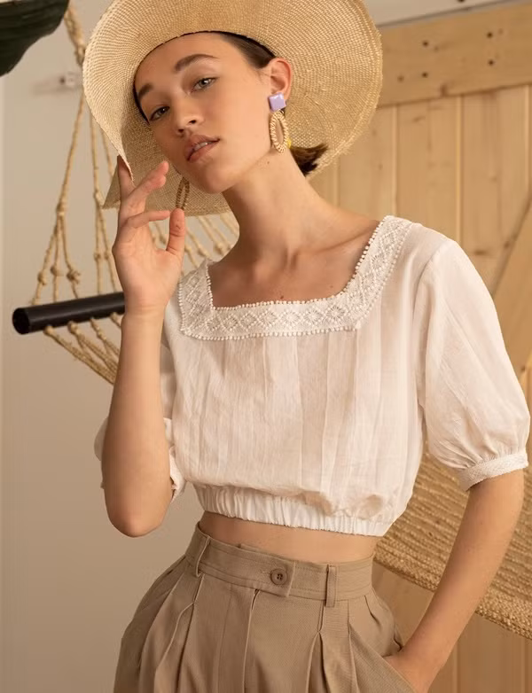 7 kiểu áo là mốt của hè năm nay
