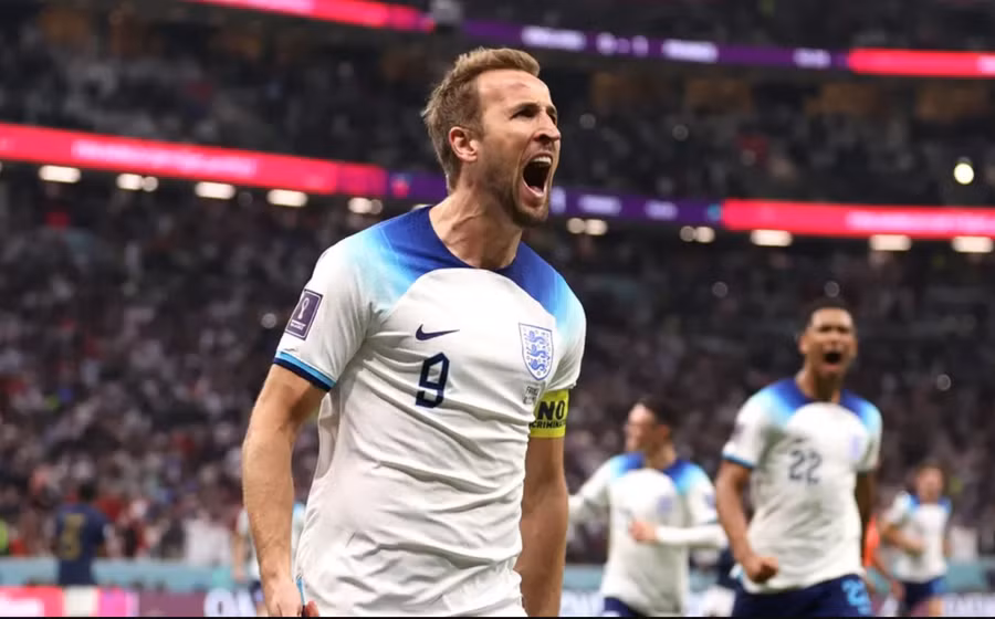 Harry Kane vừa trở thành cầu thủ ghi nhiều bàn nhất cho Tam Sư.