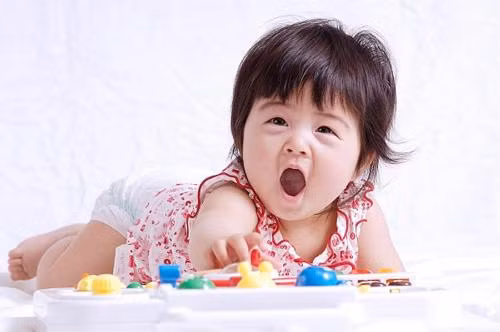 Muốn bé 5 tuổi phát triển trí thông minh vượt trội, mẹ không thể bỏ qua những trò chơi đơn giản này ảnh 1