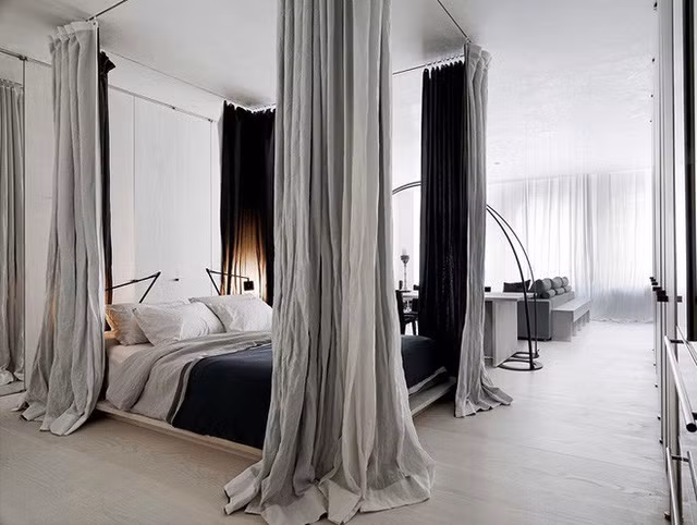  Căn hộ được thiết kế đơn giản, không sử dụng tường bao ngăn cách để tạo không gian mở. 