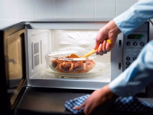 Mách bạn cách rã đông thực phẩm an toàn không làm mất chất dinh dưỡng ảnh 2