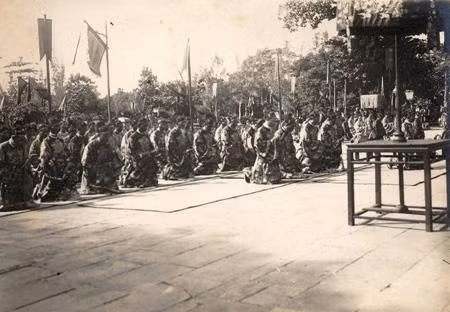 Vua triều Nguyễn ban gì cho các quan trong ngày Tết Đoan ngọ? ảnh 1 Vua trieu Nguyen ban gi cho cac quan trong ngay Tet Doan ngo? hinh anh 1