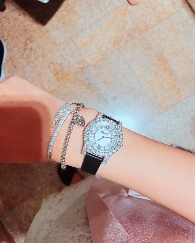 Phạm Hương tiếp tục khoe khối tài sản kếch xù trên đất Mỹ ảnh 6 Empty