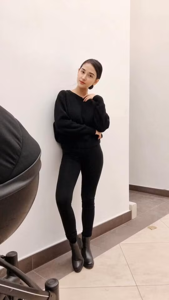 Mai Hồ khoe con gái xinh như búp bê giữa cuộc sống viên mãn ở trời Tây ảnh 8 Mai Hồ khoe con gái xinh như búp bê giữa cuộc sống viên mãn ở trời Tây ảnh 8