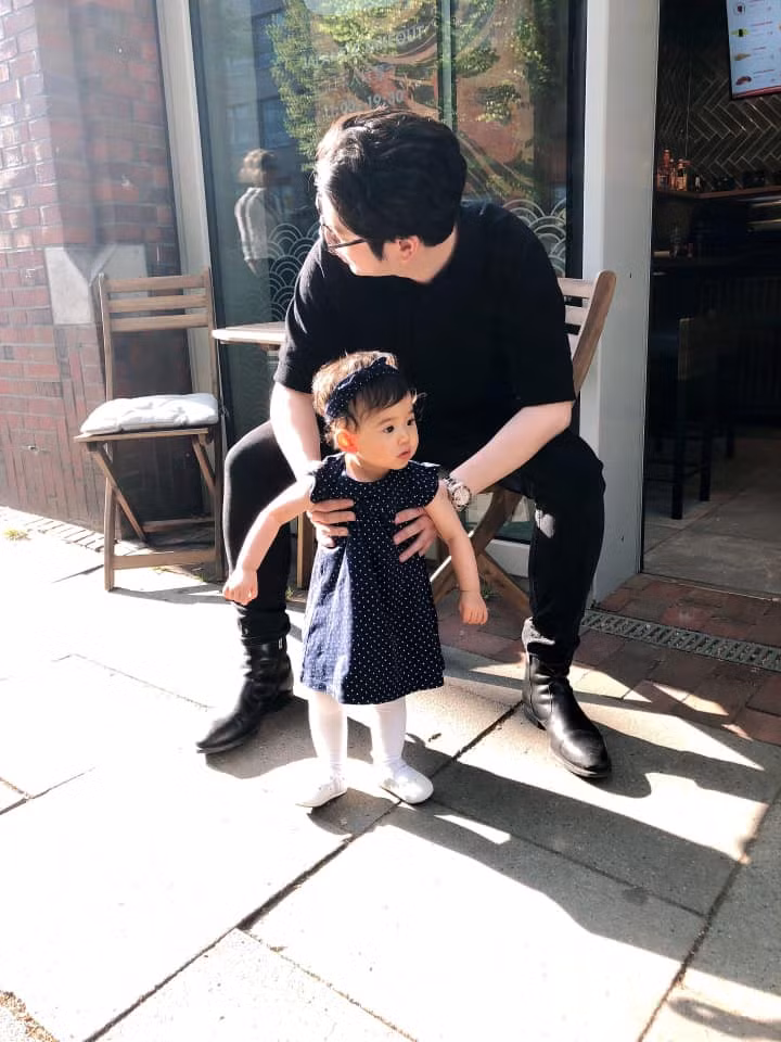 Mai Hồ khoe con gái xinh như búp bê, thừa nhận đến cái tóc cũng giống tô mỳ của chồng Việt kiều - Ảnh 3. Mai Hồ khoe con gái xinh như búp bê, thừa nhận đến cái tóc cũng giống tô mỳ của chồng Việt kiều - Ảnh 3.
