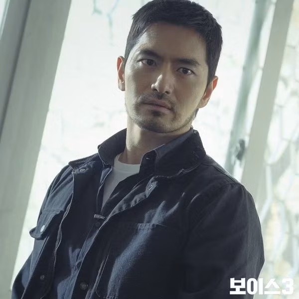 Lần đầu trong K-biz: Nữ ca sĩ bị dư luận ném đá chỉ vì chọn Lee Jin Wook làm mẫu bạn trai lý tưởng ảnh 5